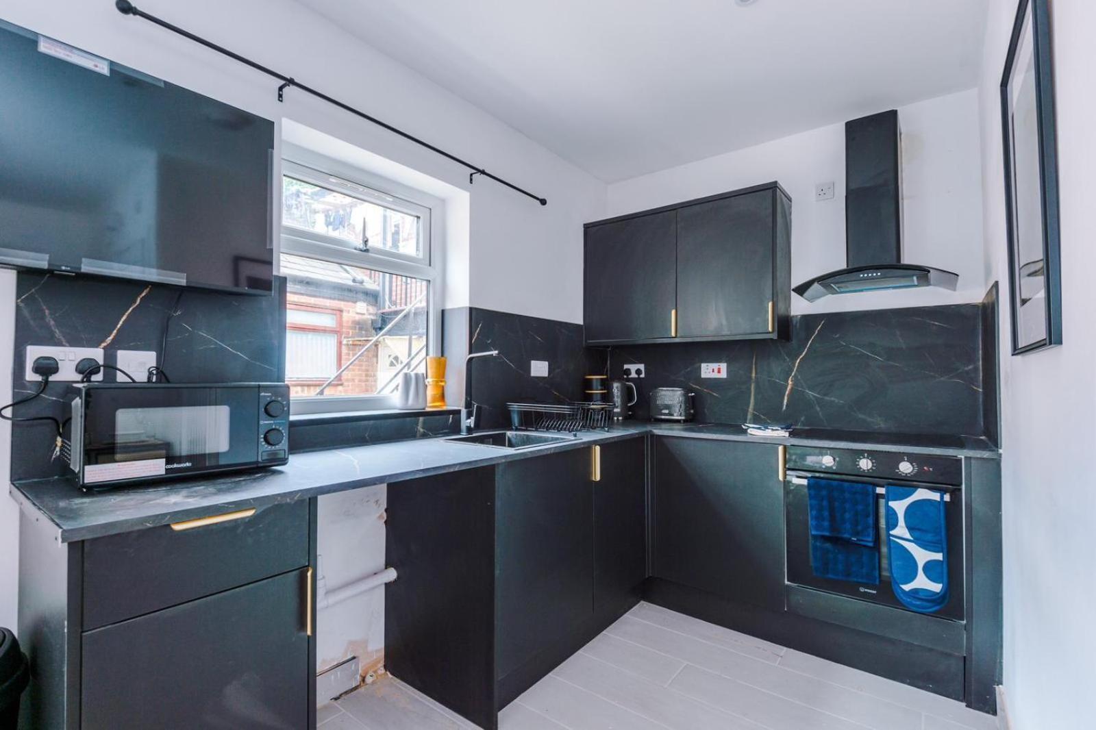 Comfort Style Brand New Selly Oaks Apartment Birmingham Bagian luar foto